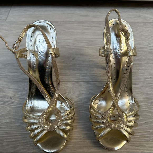 BCBG Paris open toe high heels size 6 - Picture 4 of 16